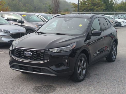 Used 2025 Ford Escape ST-Line Select AWD/4WD image 8