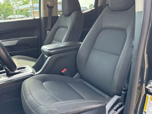Used 2018 Chevrolet Colorado LT w/ LT Convenience Package AWD/4WD image 25