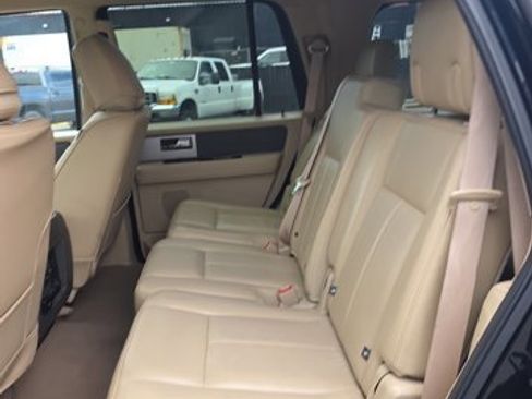 Used 2011 Ford Expedition XLT w/ 202A Rapid Spec Order Code AWD/4WD image 15
