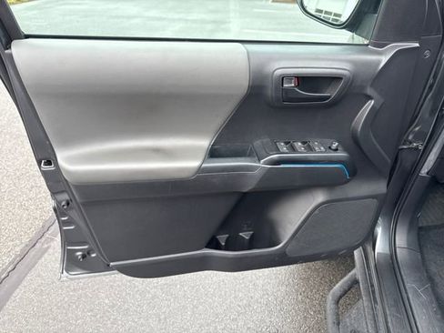 Used 2023 Toyota Tacoma SR image 22