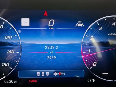 Used 2025 Mercedes-Benz C 300 4MATIC Sedan image 13