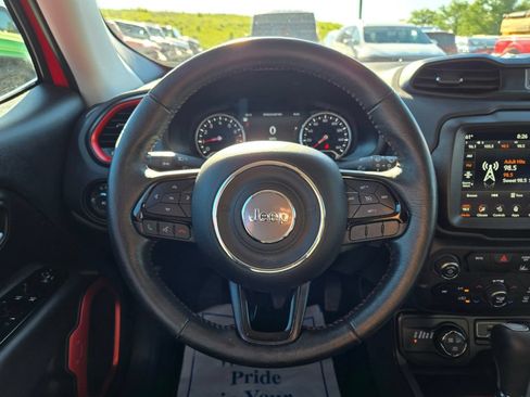 Used 2022 Jeep Renegade Trailhawk AWD/4WD image 19