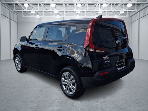 Used 2020 Kia Soul LX FWD image 9