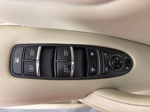 Used 2019 INFINITI QX80 Luxe w/ 22" Wheel Package AWD/4WD image 18