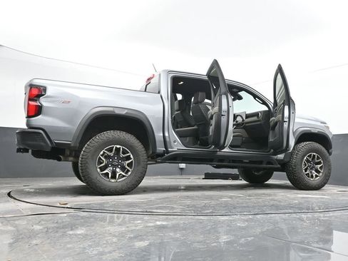 Used 2024 Chevrolet Colorado ZR2 w/ ZR2 Convenience Package III AWD/4WD image 73