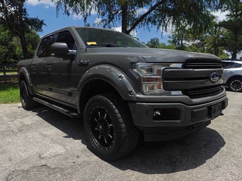 Used 2018 Ford F150 Lariat w/ Equipment Group 502A Luxury AWD/4WD image 2
