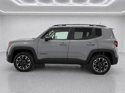 Used 2023 Jeep Renegade Latitude AWD/4WD image 6