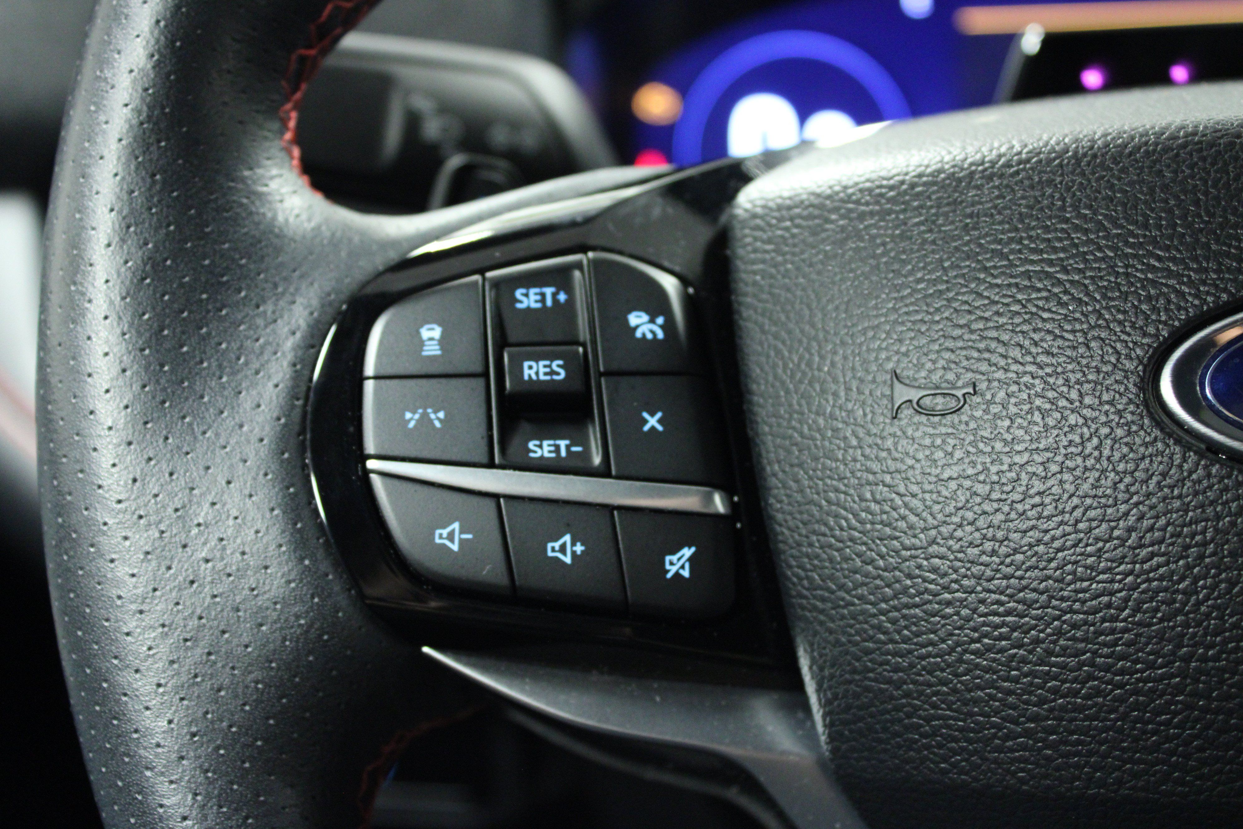 Used 2025 Ford Explorer ST RWD image 21
