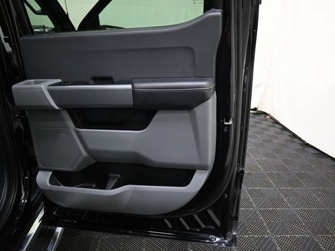 Used 2022 Ford F150 XLT w/ XTR Package image 19