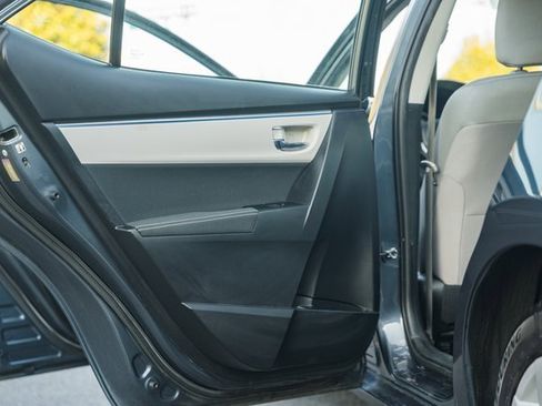 Used 2016 Toyota Corolla LE image 27