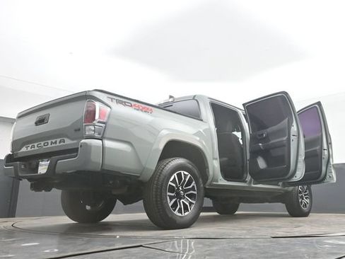 Used 2022 Toyota Tacoma TRD Sport w/ Technology Package AWD/4WD image 53