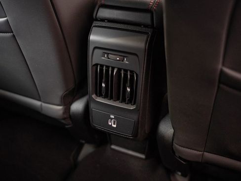 Used 2024 Dodge Hornet R/T Plus AWD/4WD image 36