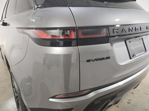 Used 2022 Land Rover Range Rover Evoque R-Dynamic SE AWD/4WD image 11