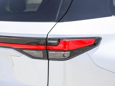 New 2026 Lexus TX 500h AWD image 9