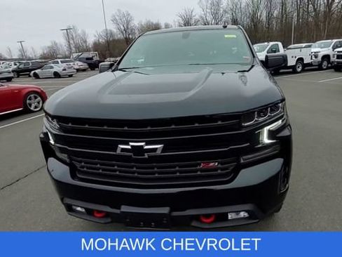 Used 2021 Chevrolet Silverado 1500 LT Trail Boss w/ Convenience Package II AWD/4WD image 3