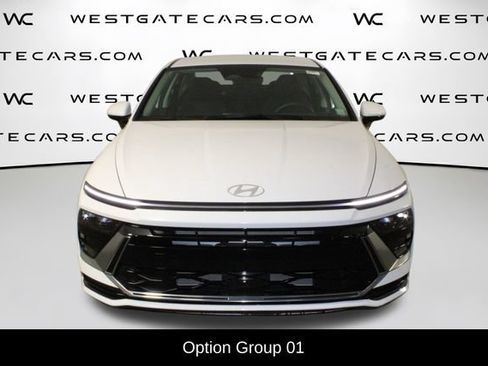 Used 2025 Hyundai Sonata SEL FWD image 2