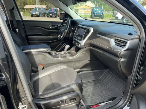 Used 2019 GMC Acadia SLT w/ Black Edition image 15