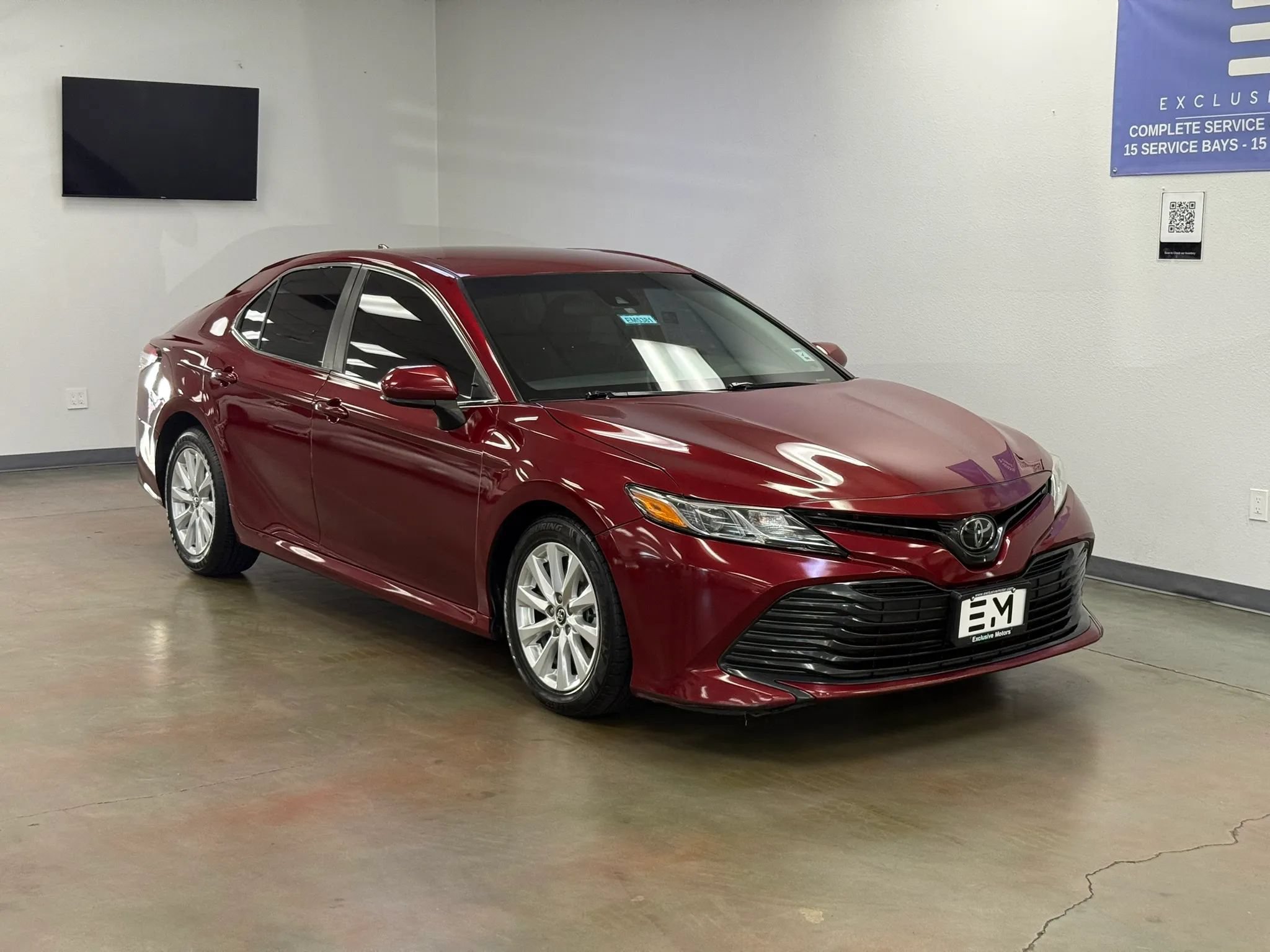 Used 2020 Toyota Camry LE FWD image 2