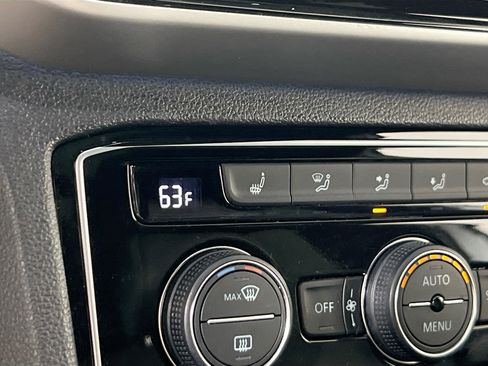 Used 2023 Volkswagen Atlas Cross Sport SEL R-Line image 20