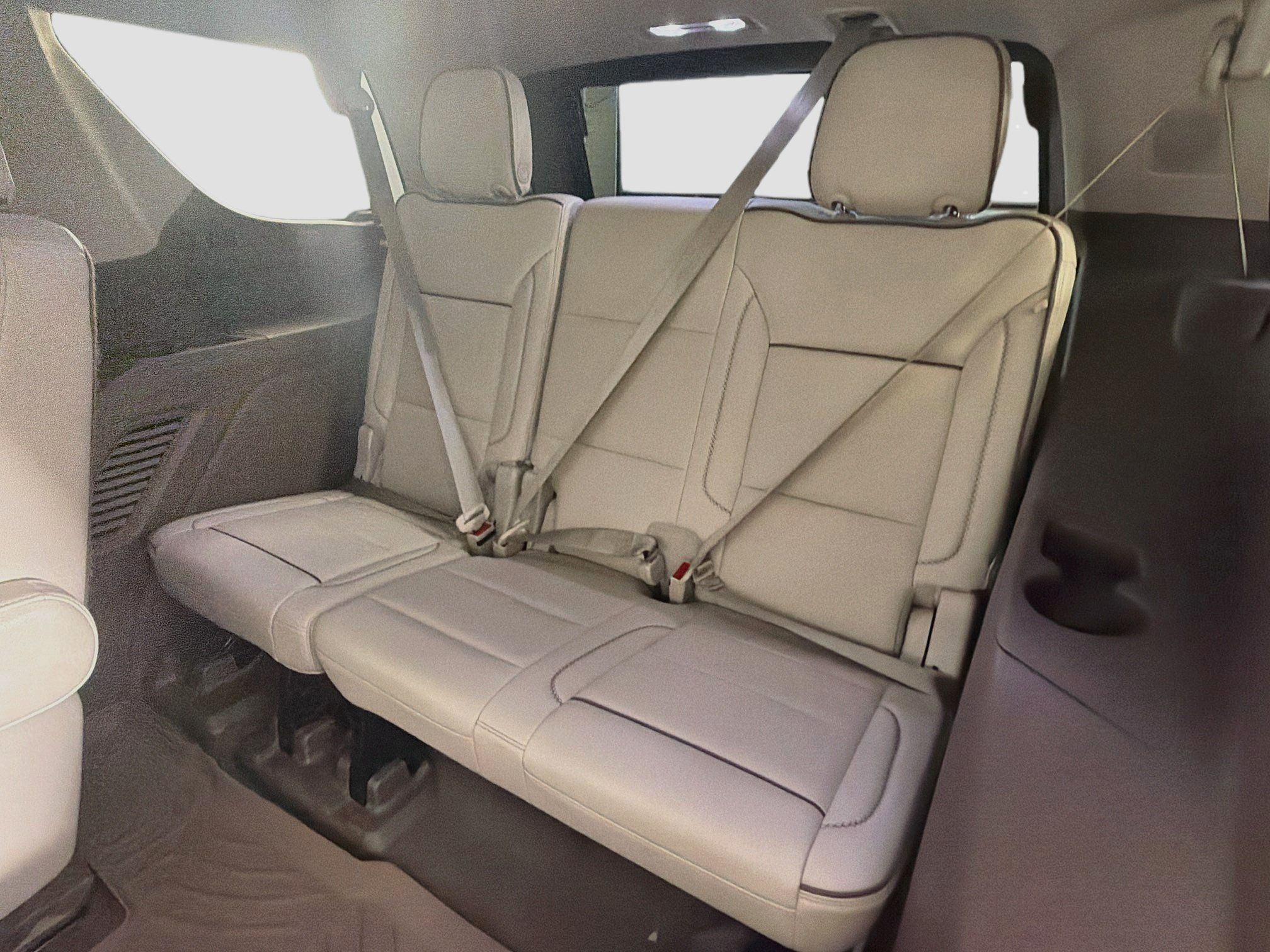Used 2022 GMC Yukon Denali AWD/4WD image 30