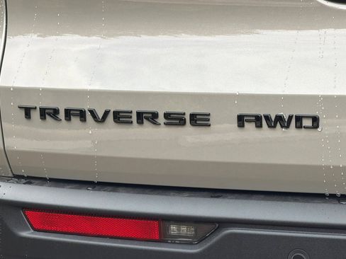 New 2026 Chevrolet Traverse Z71 w/ Enhanced Driving Package image 7