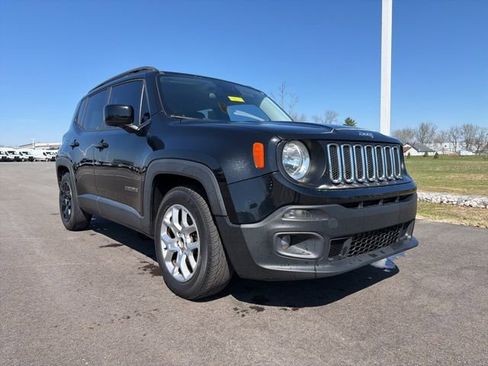 Used 2016 Jeep Renegade Latitude image 1