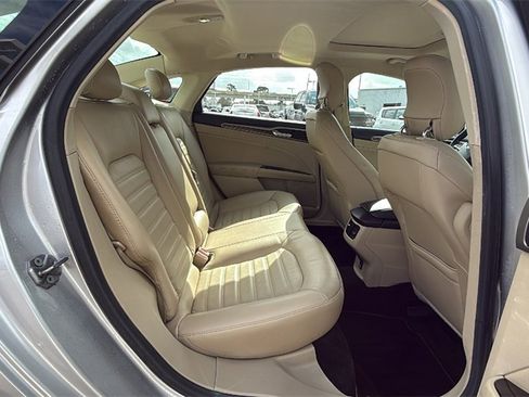 Used 2013 Ford Fusion SE image 27