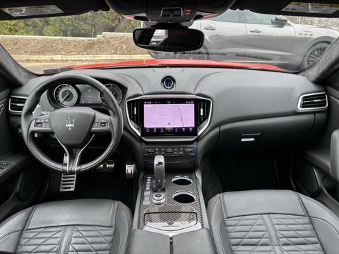 Used 2023 Maserati Ghibli F Tributo AWD/4WD image 23