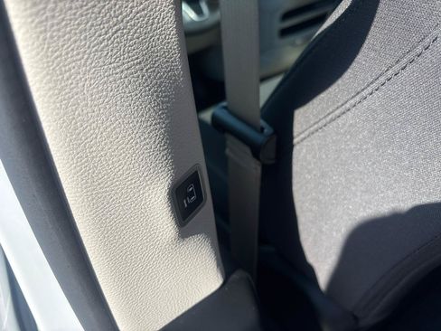 Used 2024 Chrysler Voyager LX FWD image 24