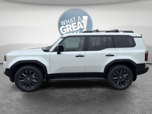 New 2026 Toyota Land Cruiser AWD/4WD image 7