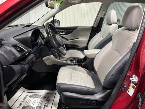 Used 2024 Subaru Forester Premium image 5