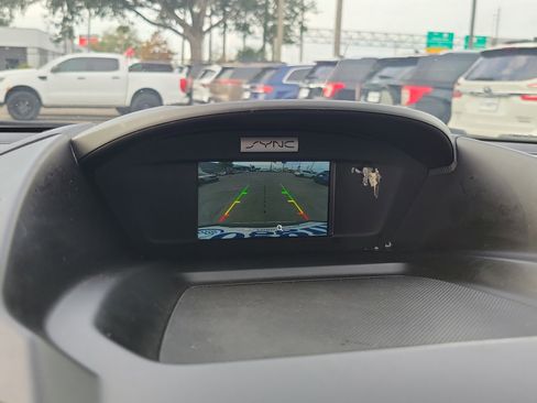 Certified 2018 Ford Escape SE image 17