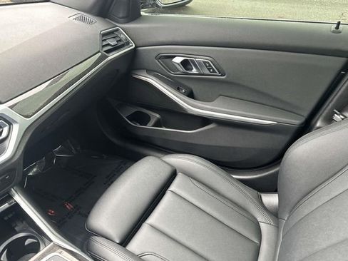 Used 2020 BMW 330i xDrive Sedan w/ Premium Package image 38