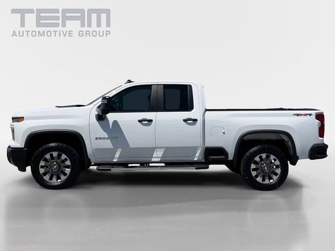Used 2024 Chevrolet Silverado 2500 Custom w/ Custom Value Package AWD/4WD image 4