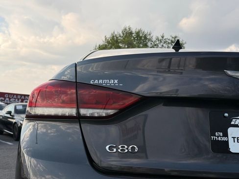 Used 2018 Genesis G80 3.8 w/ Option Group 02 RWD image 9