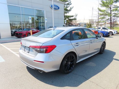 Used 2023 Honda Civic Sport image 5