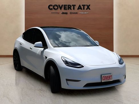 Used 2025 Tesla Model Y Performance AWD/4WD image 8