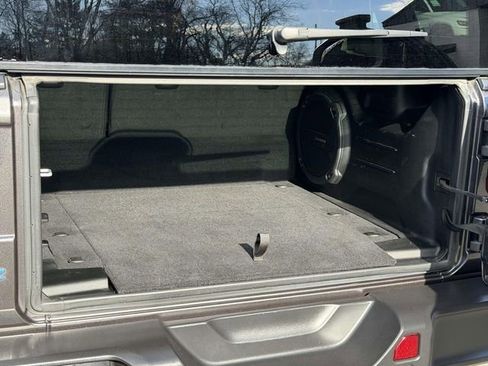 Used 2021 Jeep Wrangler Unlimited Sahara w/ Cold Weather Group image 20