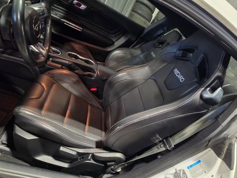 Used 2021 Ford Mustang GT Premium w/ GT Performance Package RWD image 6