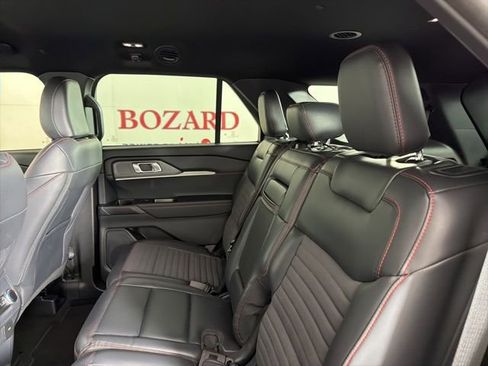 Used 2025 Ford Explorer ST-Line RWD image 12