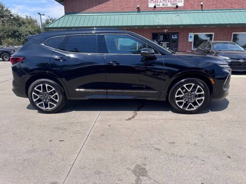 Used 2025 Chevrolet Blazer RS AWD/4WD image 4