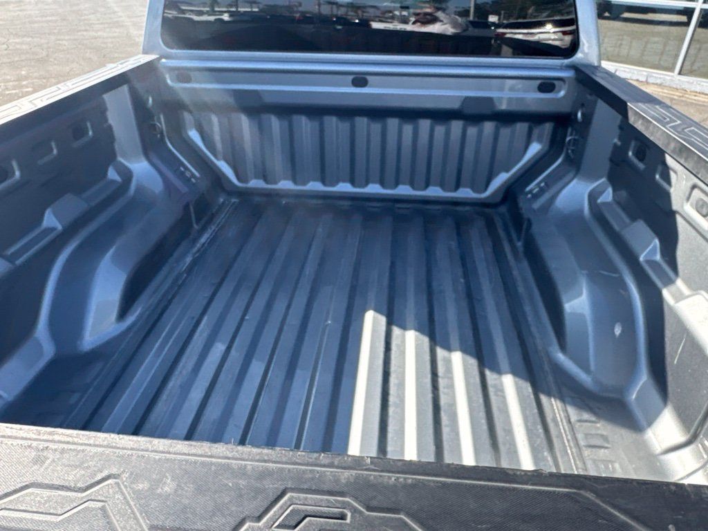 Used 2024 GMC Canyon Elevation RWD image 11