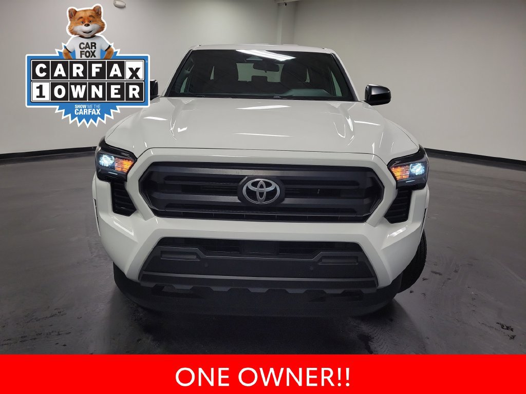 Used 2024 Toyota Tacoma SR w/ SR Upgrade Package AWD/4WD image 3
