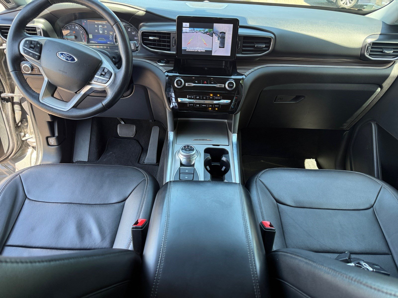 Used 2023 Ford Explorer Limited AWD/4WD image 19