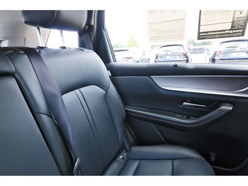 Used 2026 MAZDA CX-90 3.3 Turbo w/ Preferred Package AWD/4WD image 10