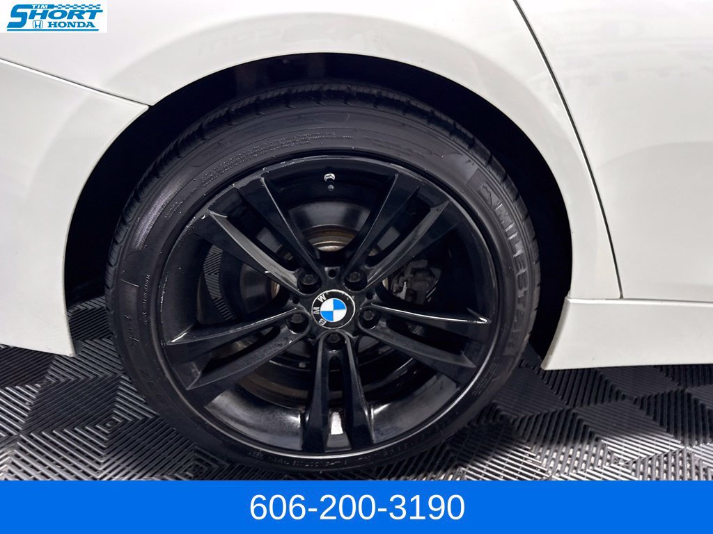 Used 2013 BMW 328i xDrive Sedan AWD/4WD image 5