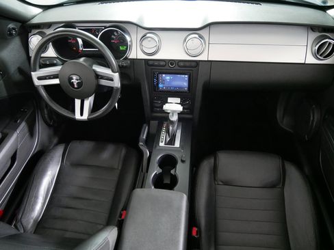 Used 2006 Ford Mustang GT Premium image 10