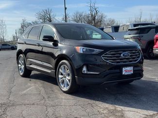 Used 2024 Ford Edge Titanium video 2