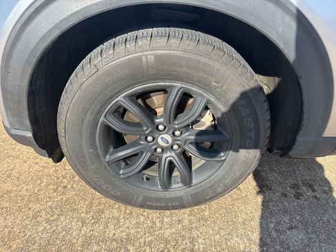 Used 2020 Ford Explorer 2WD image 8