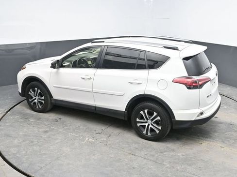 Used 2018 Toyota RAV4 LE image 26